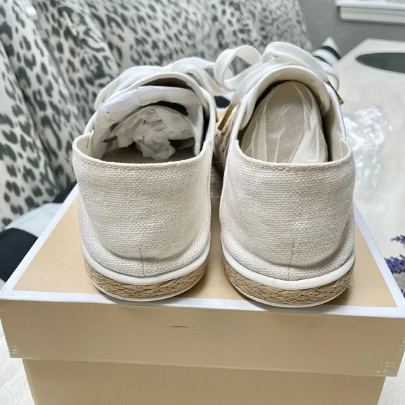 Michael Kors Kristy Slides 🤎 - Picture 11 of 11